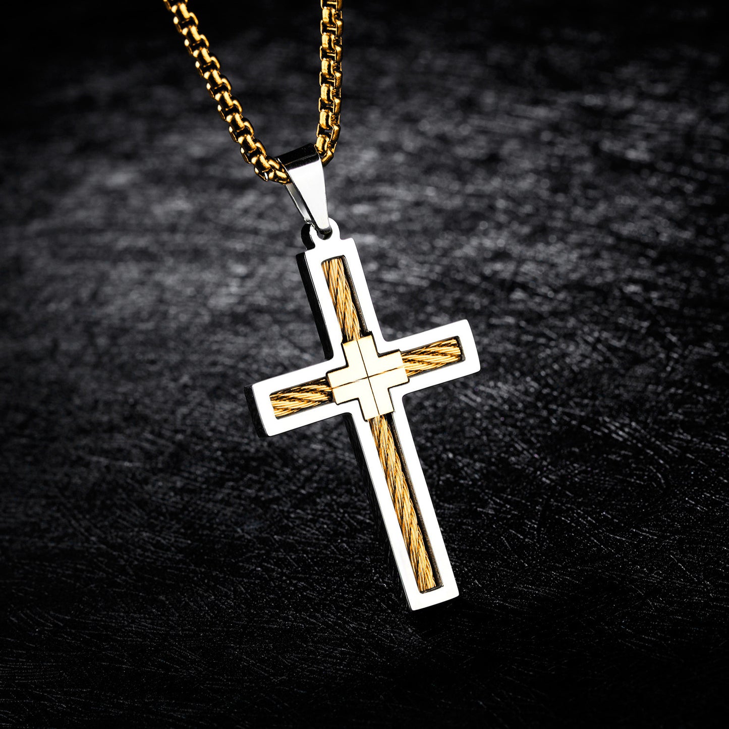 Titan Cross – Halskette mit Kreuzanhänger aus Stahl