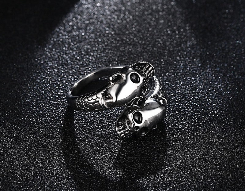 Inferno – Totenkopf-Ring aus Edelstahl