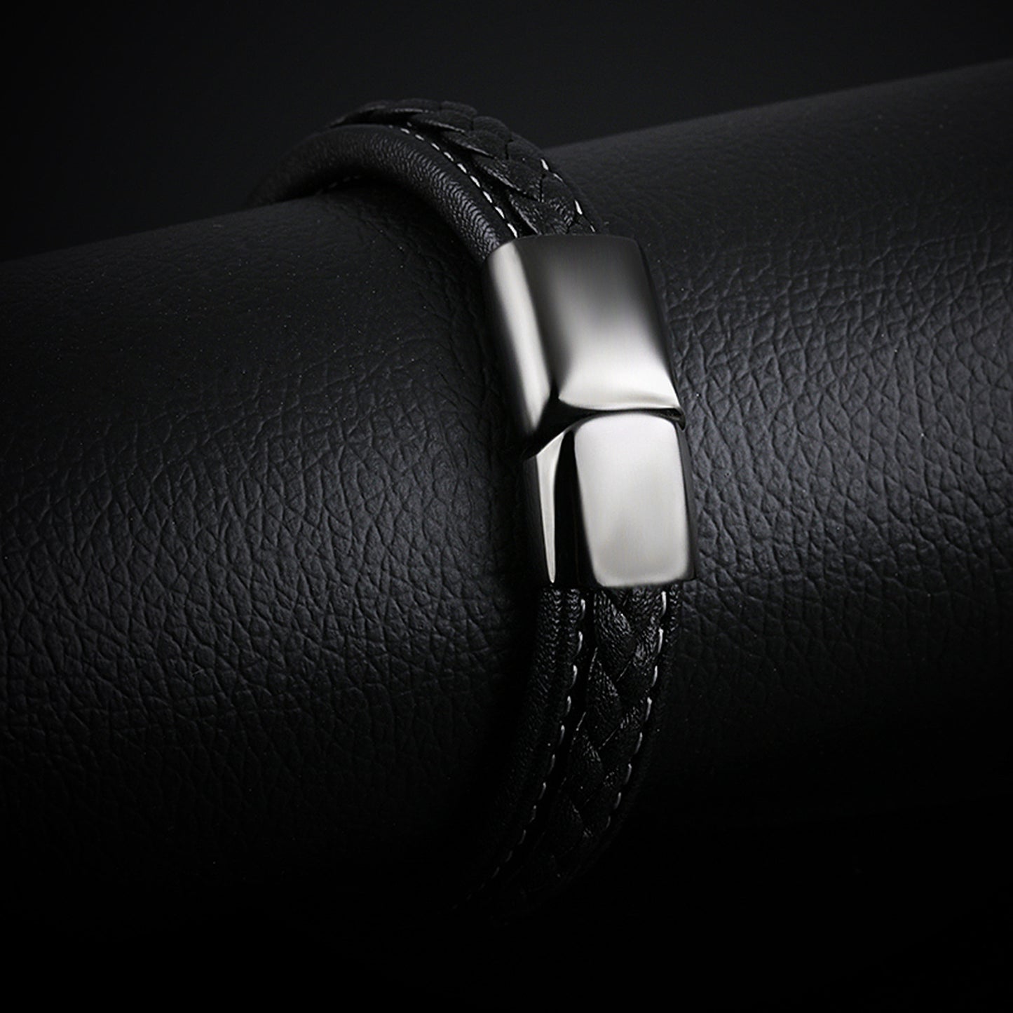 Ravel – Schwarzes Lederarmband mit Edelstahlverschluss