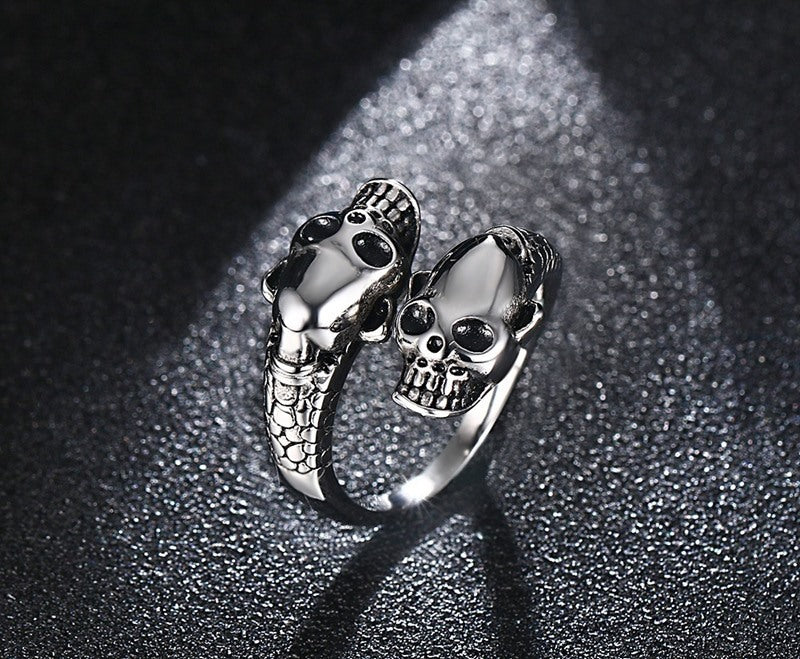 Inferno – Totenkopf-Ring aus Edelstahl